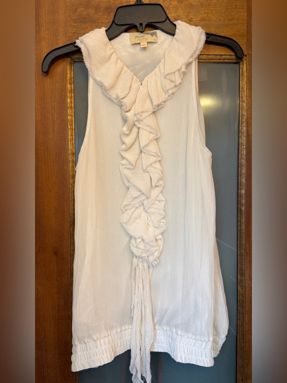 Elizabeth and James Ivory Silk Ruffle Neck Front Sleeveless Blouse Top Size L